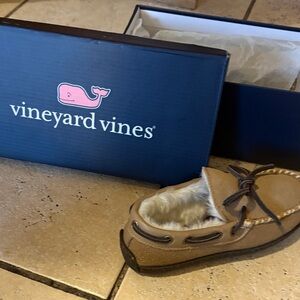 Vineyard Vines Brown Moccasin with Fur Lining